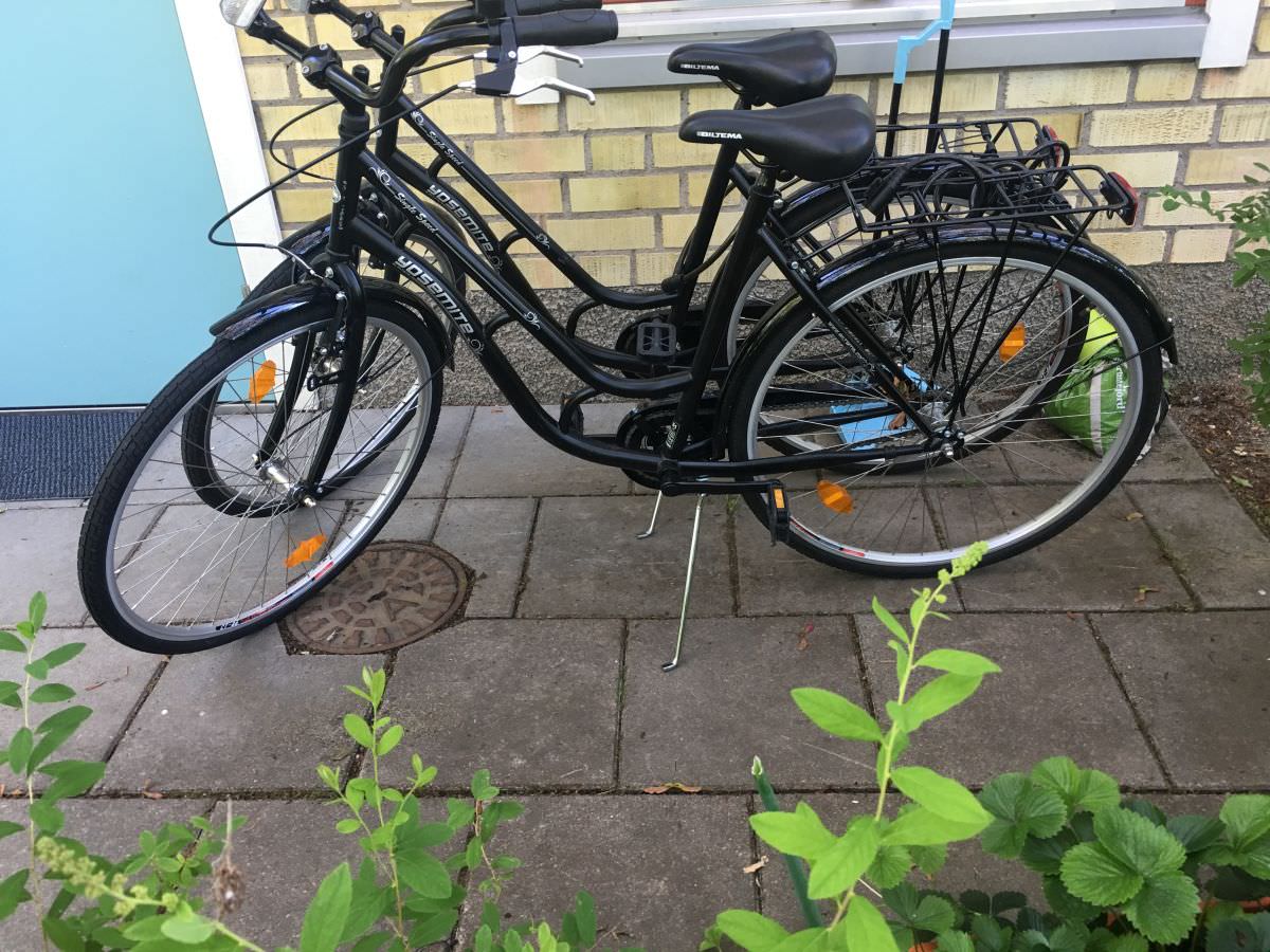Säljer 2 stycken YOSEMITE cykel ”Singlespeed 28" oväxlad.