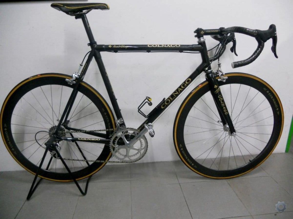 1999 Colnago C40 guld begränsad upplaga cykel
